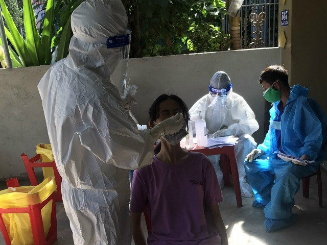 COVID-19: 3.500 ca cộng đồng/ngày, nguy cơ bùng dịch, địa phương kêu gọi người dân không được chủ quan