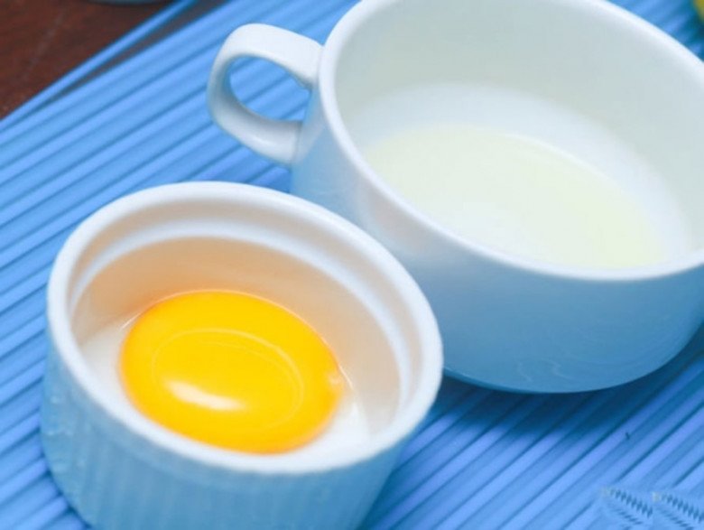 Bright and white skin care without spending a lot of money thanks to the super easy egg white mask - 6