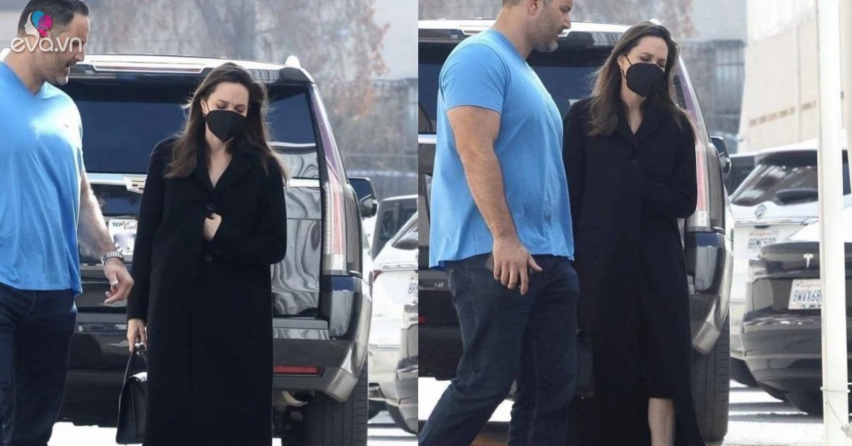 Angelina Jolie reveals photos of her frowning bodyguard, seeing the position of her hands makes fans worried