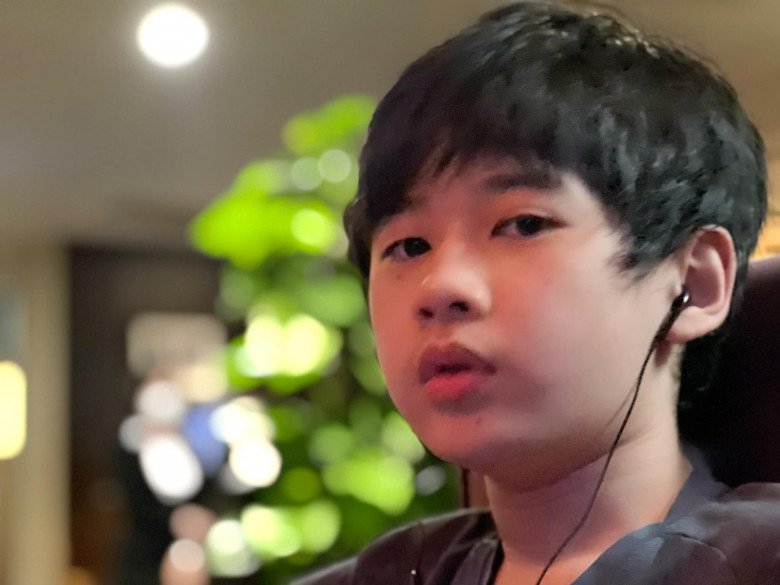 The boy is considered by Tang Thanh Ha as a big biological son at the age of 13, with a face like his mother - 3