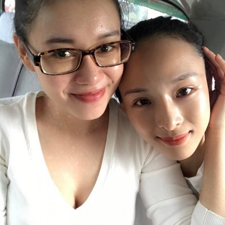 After 8 years of noise, Truong Ho Phuong Nga promotes beauty, often flaunts her naked face - 5