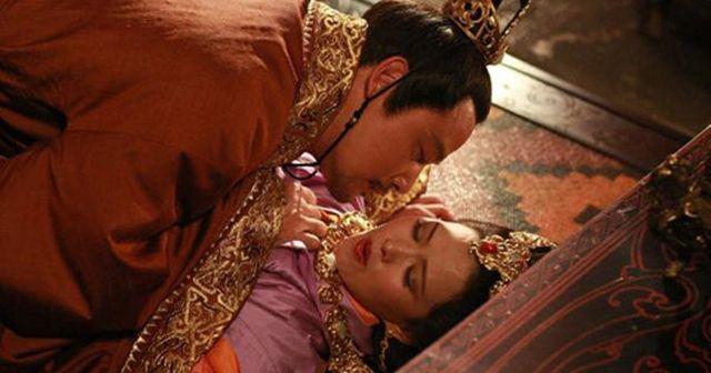 How did the old concubine avoid pregnancy when the emperor was in love?  The terrible truth that no one expected - 1