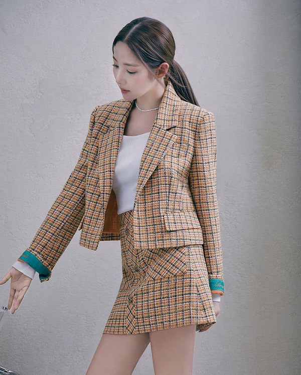 Korean beauty U40 very well-dressed: look as young as a girl in her twenties without overdoing it - 2