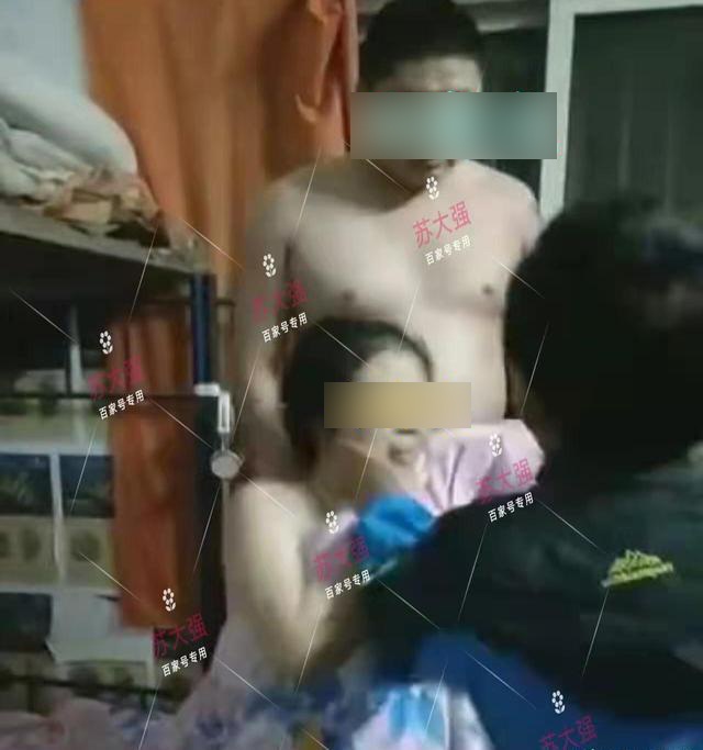 Chồng về nhà không báo trước, bắt gặp vợ amp;#34;lên giườngamp;#34; với tình nhân, sốc trước câu nói trơ trẽn - 1