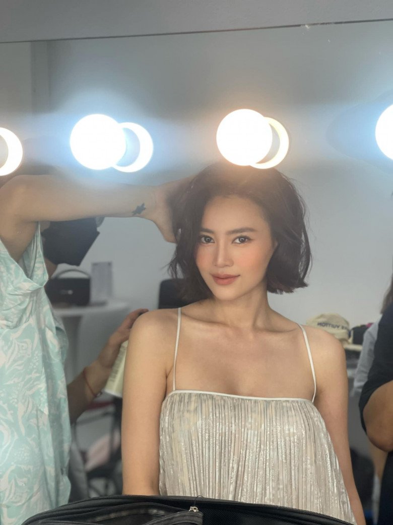 Brave Ninh Duong Lan Ngoc amp;#34;haircut amp;#34;: sharp beauty predicts explosive comeback - 4