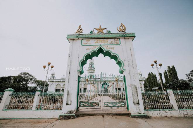 The Enchantment of the Beauty of the Mosque in An Giang - 4