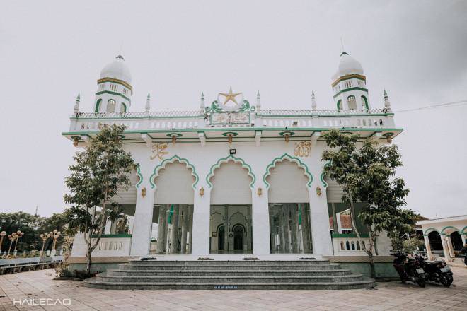 The Enchantment of the Beauty of the Mosque in An Giang - 6