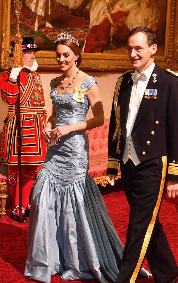 Always well dressed, but Princess Kate made 4 dressing mistakes, whoever made her lose points - 1