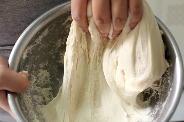 3 cách làm bánh mì tại nhà đơn giản, đảm bảo đặc ruột và giòn ngon - 16