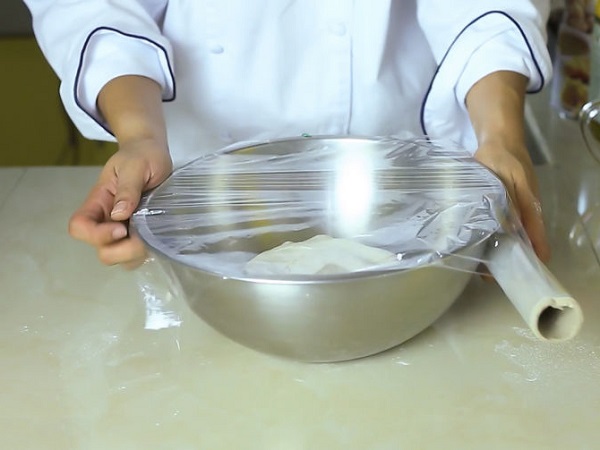 3 cách làm bánh mì tại nhà đơn giản, đảm bảo đặc ruột và giòn ngon - 2