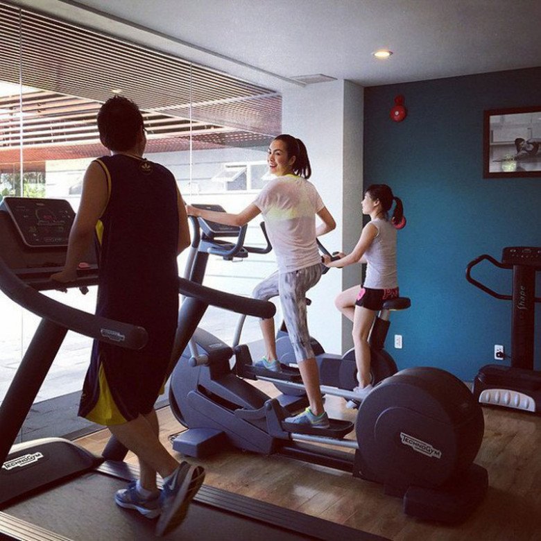 Chạy bộ tại nhà. 