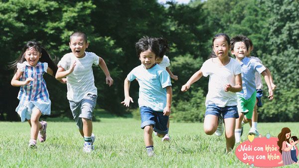Các bài tập vận động sẽ giúp điều hòa lượng máu lên não, tái tạo tế bào não.
