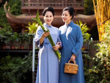 Mẹ chồng Lan Hương Bông và Chiều Xuân hẹn nhau ngày đầu năm