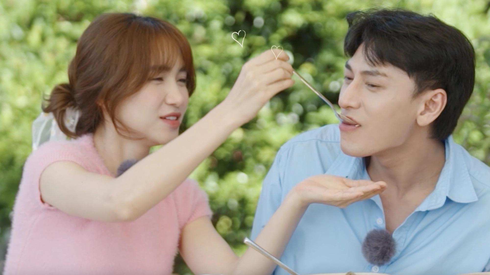 Clip Isaac gọi Hòa Minzy là vợ ơi trong quán bar làm dậy sóng mạng xã hội - 1