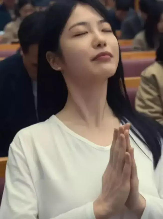 Nữ sinh không nội y trong phim của Song Hye Kyo đã táo bạo bằng loạt người đẹp phim Việt này? - 3