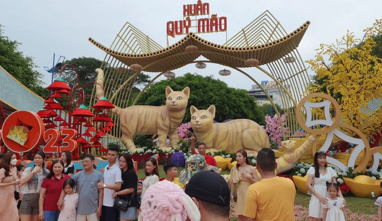 Linh vật năm Quý Mão 2023 thu hút sự chú ý trên khắp cả nước, từ hình thù ngộ nghĩnh đến kỳ dị, hài hước - 3