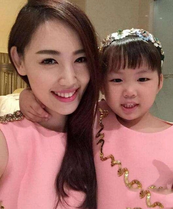 Mã Dung nhiều lần lợi dụng con gái để ép chồng cũ không tái hôn, không cho phép anh được hạnh phúc.