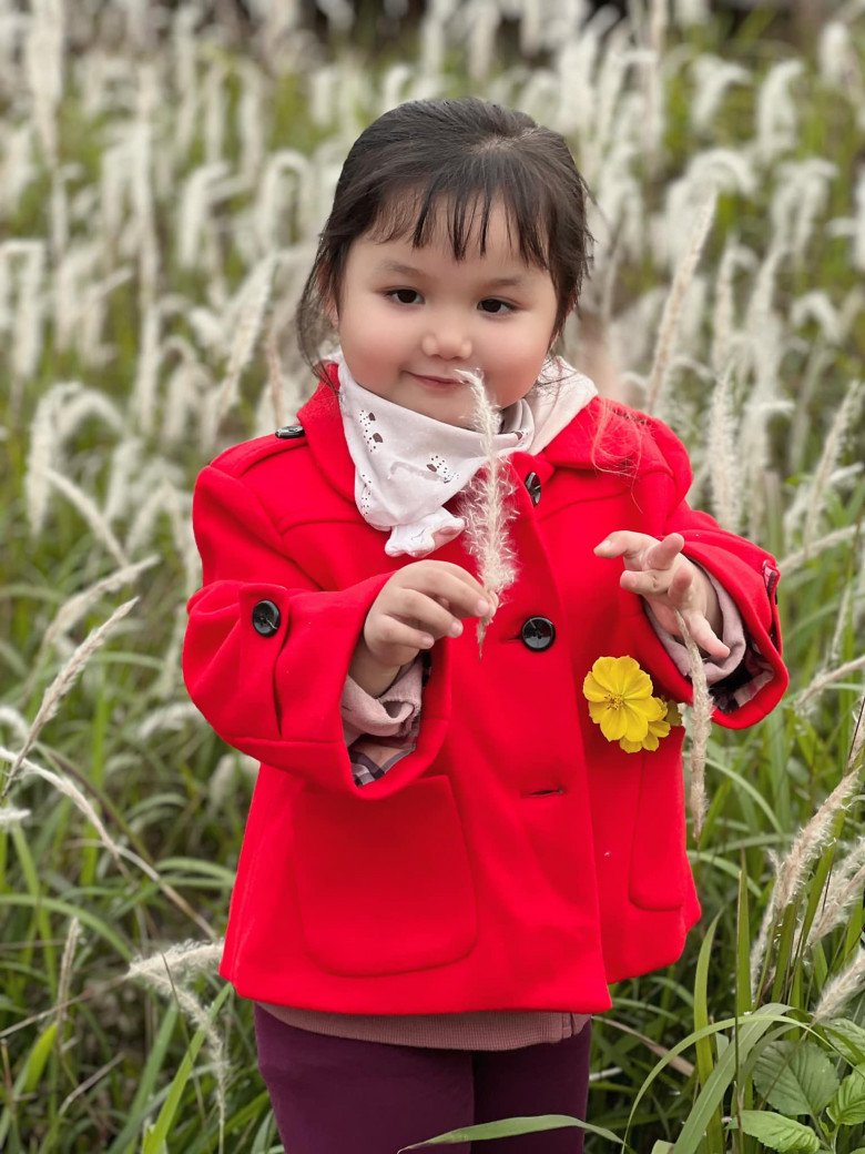 Con gái ca sĩ Ngọc Anh bộc lộ năng khiếu khi mới 2 tháng tuổi - 5