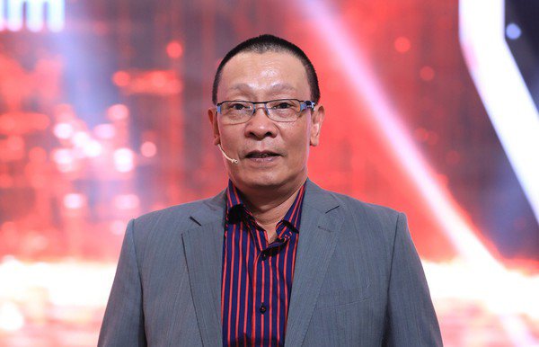Con trai MC Lại Văn Sâm lúc nhỏ sống xa bố mẹ, càng lớn càng thành đạt, tài giỏi nổi tiếng VTV - 1