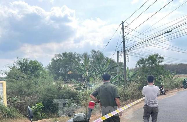 Công an phong tỏa hiện trường.