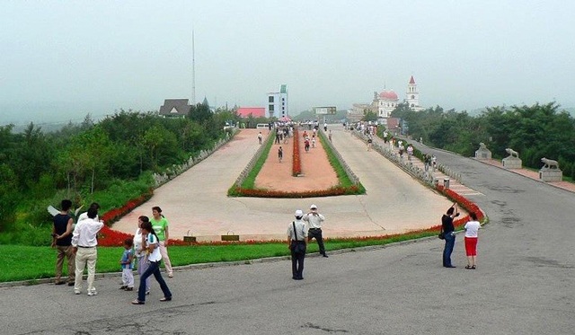 Bí ẩn con dốc đi ngược lại trọng lực: Đi lên thì dễ, đi xuống mới khó khăn - 2