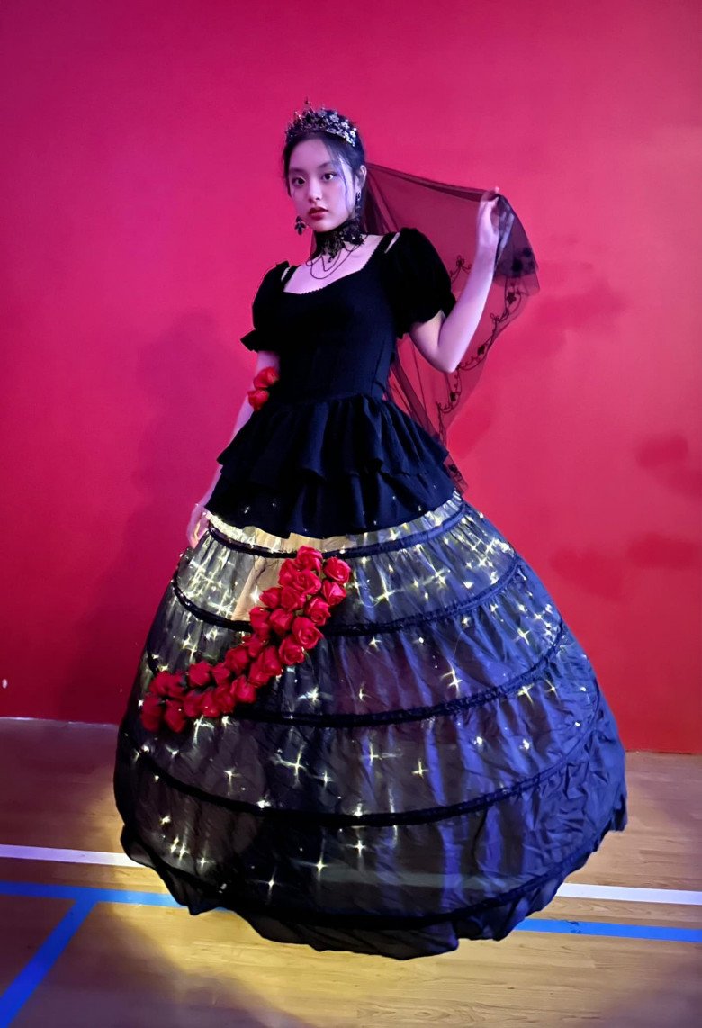 Con gái Mạnh Trường cao lớn còn ăn mặc trưởng thành bên bố, vợ amp;#34;nhìn thoáng tưởng công khai hẹn hò em nàoamp;#34; - 10