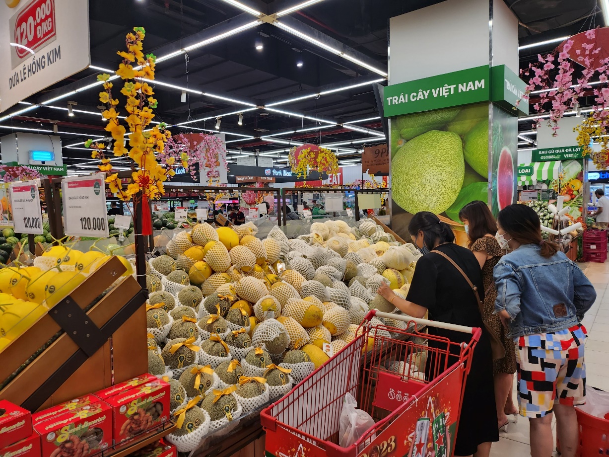 Các sản phẩm tại LOTTE Mart trải qua quy trình kiểm tra chất lượng chặt chẽ từ khâu đầu vào đến khâu trưng bày trên quầy