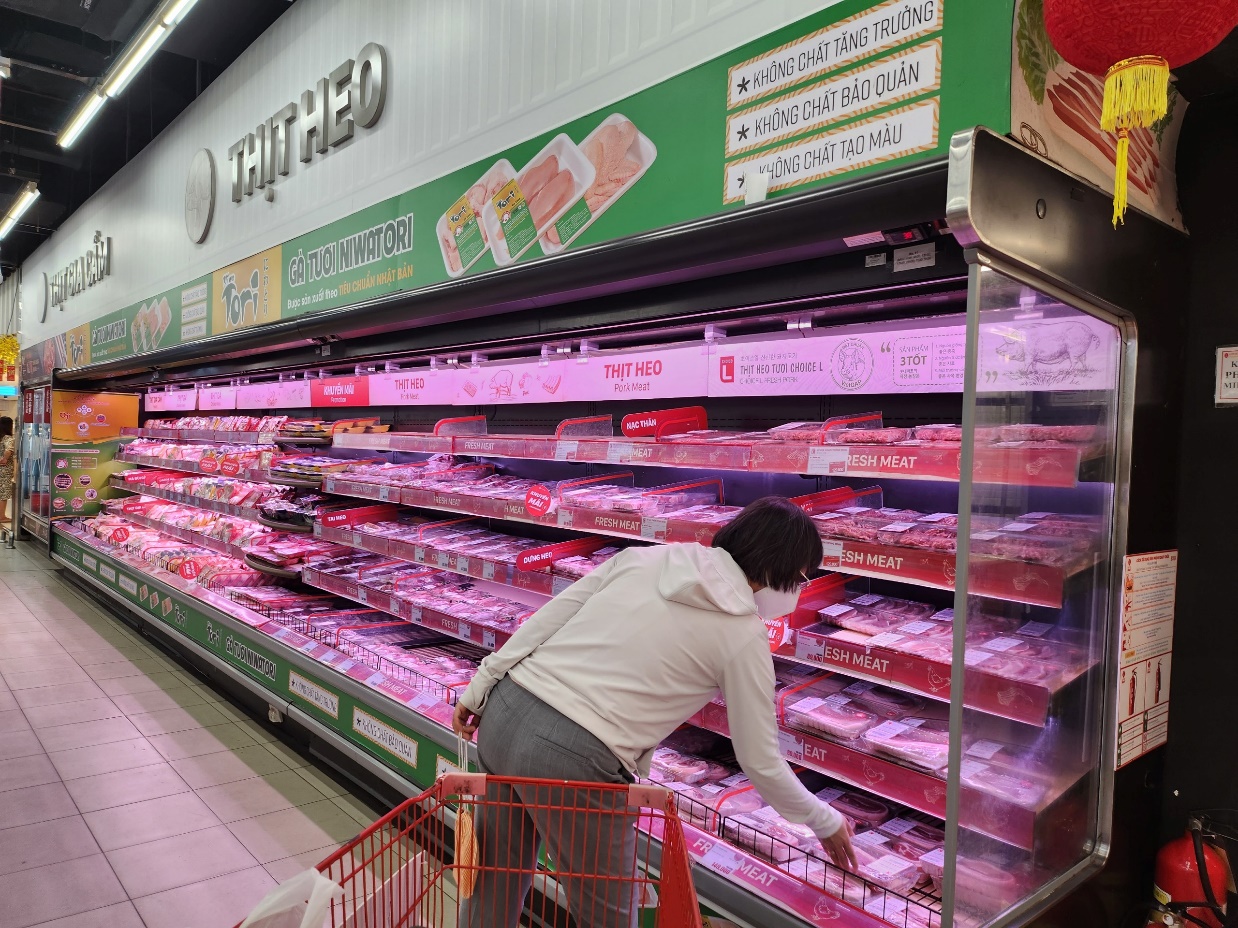 LOTTE Mart tung ra chương trình khuyến mãi lớn đối với các mặt hàng thực phẩm thiết yếu trong dịp Tết