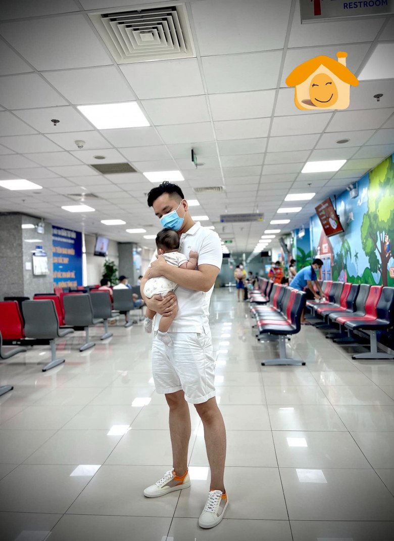 MC điển trai VTV từng bị ung thư, người yêu bỏ: Giờ vẫn giấu mặt vợ, công khai con gái xinh như thiên thần - 25