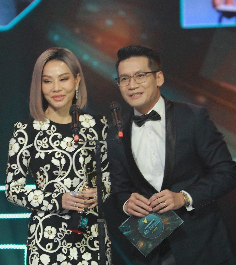 Hình ảnh nhan sắc khác lạ của Thu Minh từng gây xôn xao.
