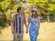 Thời trang - Mừng sinh nhật chồng, Tăng Thanh Hà "chơi trội" với bộ váy xẻ ngực sâu, quyến rũ chưa từng thấy