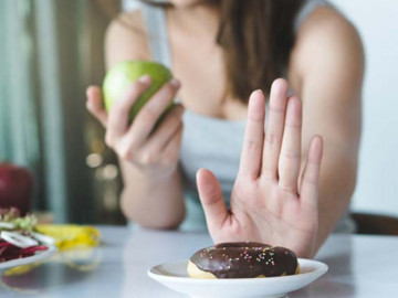 5 điều tưởng không sao nhưng khiến bạn tăng cân vù vù, nhịn ăn nhịn uống cả tháng cũng không giảm nổi 1 lạng