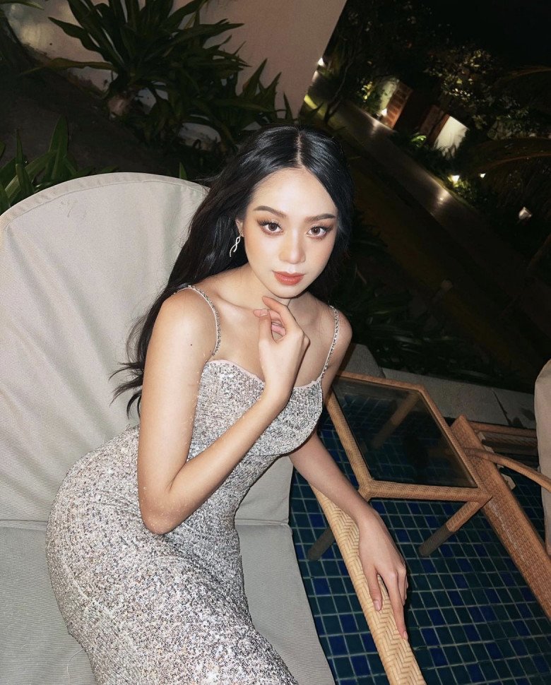 Hoa hậu đẹp nhất Đà Nẵng đăng quang chưa lâu đã xúng xính đồ hiệu ngàn đô - 10