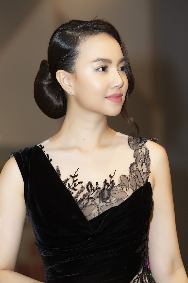 Đinh ngọc diệp xinh đẹp ở tuổi 39