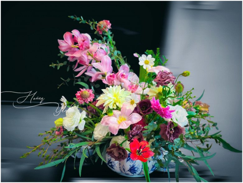 Con dâu làng gốm Bát Tràng gợi ý những bình hoa đẹp mê, dưỡng hoa nở bung tươi rót suốt mấy ngày Tết - 10
