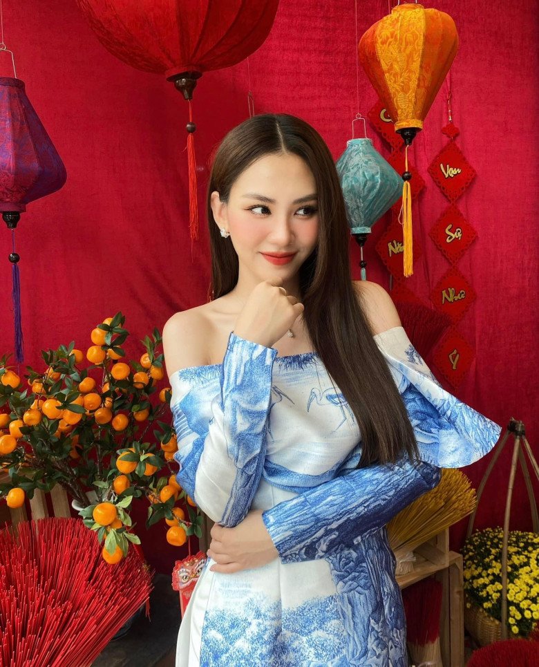 amp;#34;Hoa hậu quậy nhất Việt Namamp;#34; mê diện đồ bó sát, váy áo thay đổi liên tục - 10