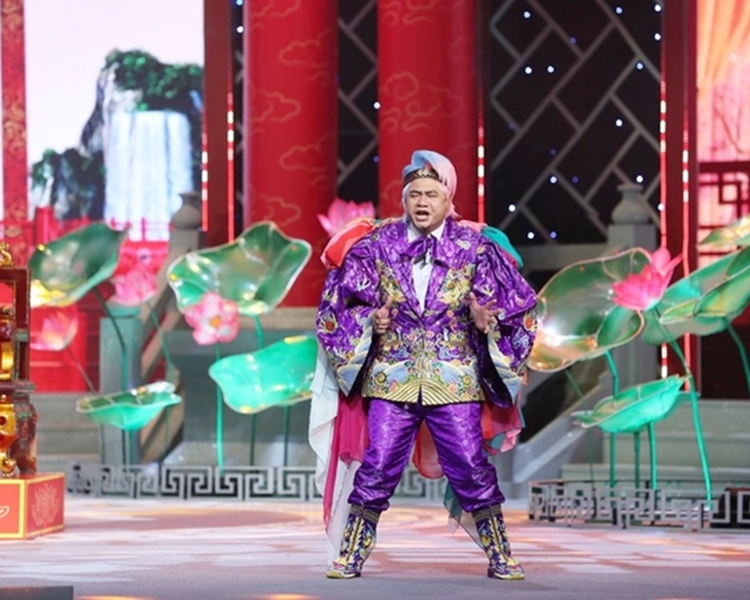 Thời buổi này thằng không làm gì là thằng được lòng cấp trên nhất là câu nói mang tính châm biếm trong Táo Quân 2022.