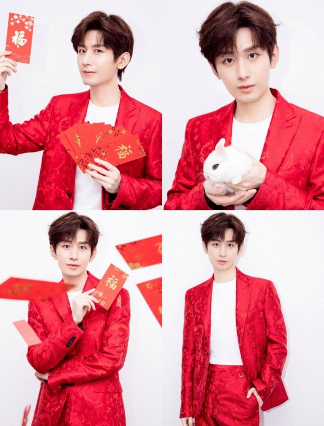 Thành Nghị cũng thực hiện bộ ảnh đón xuân ấn tượng với sắc đỏ rực rỡ. Anh chàng còn tự sướng cùng thỏ - linh vật của năm 2023. Dù năm vừa rồi chưa có dự án ấn tượng nhưng Thành Nghị vẫn có sức hút rất riêng.