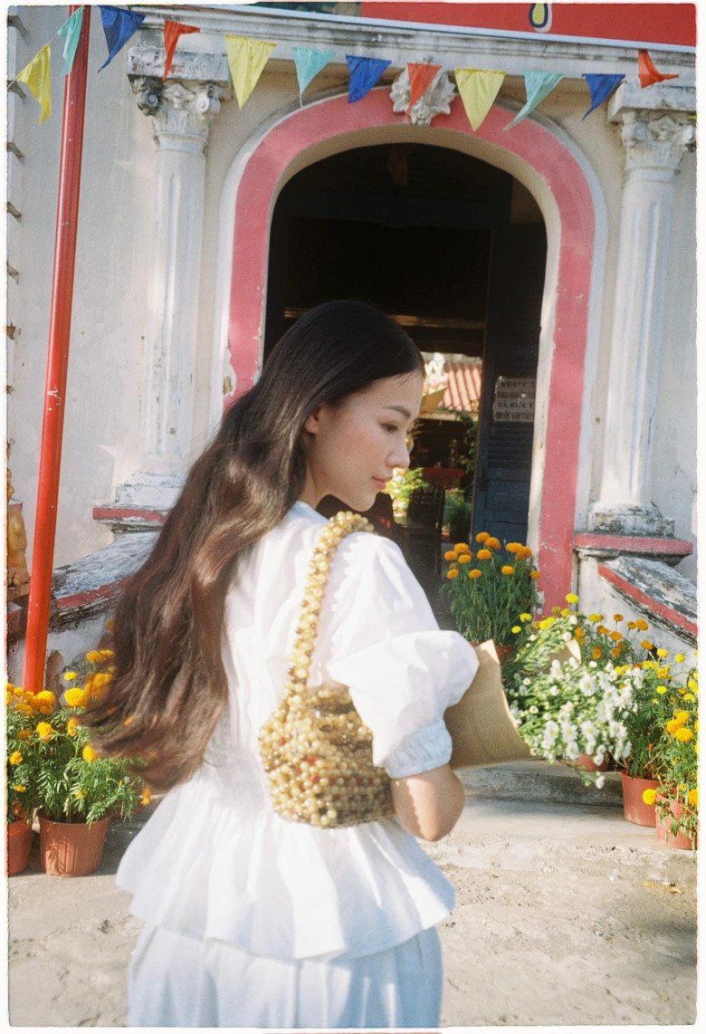 Loạt Hoa hậu Việt đón Tết với mái tóc đẹp như suối, bí quyết nằm hoàn toàn trong bếp, giá chưa đến 10 nghìn - 1