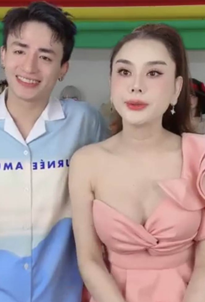 Công chúa cho biết giọng còn yếu và chưa hoàn chỉnh.