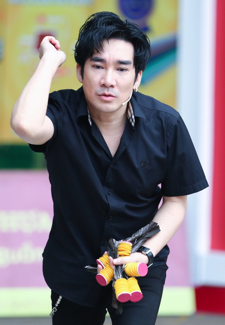 Ca sĩ Quang Hà lần đầu tiết lộ gia đình có di truyền bệnh ung thư.