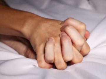 Cưới nhau 1 tháng chồng vẫn không thèm động phòng, vợ đâm đơn ly hôn, trả toàn bộ sính lễ