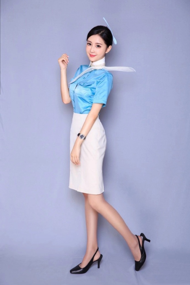 Phan Vỹ Bá khoe vợ là một tiếp viên hàng không.