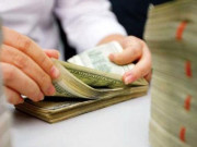 Tin tức - Chồng trúng số 35 tỷ nhưng không nói với vợ, âm thầm trả nợ giúp vợ cũ và cái kết