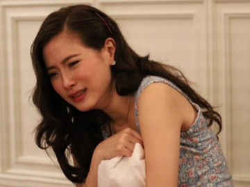 Vui vì cưới vợ đẹp, đêm tân hôn tôi hoảng hốt thức giấc bởi tiếng khóc của cô dâu bên chiếc ga giường