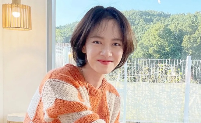 Song Ji Hyo sống như một trạch nữ chỉ thích ở nhà ngủ.