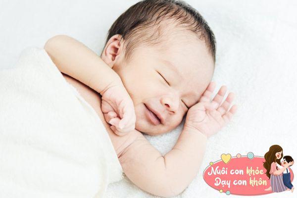 3 bí mật báo hiệu tình trạng sức khỏe của trẻ sơ sinh, nếu bỏ qua sẽ vô tình khiến con chậm lớn - 5