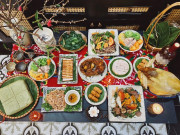 Bếp Eva - Chị em chia sẻ mâm cỗ cúng Rằm tháng Giêng đẹp mắt rực rỡ mạng xã hội, có mâm đẹp như tranh Tết