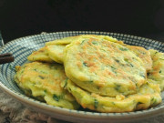 Bếp Eva - Loại rau chỉ để nấu canh hoặc luộc, nay làm thành món ăn sáng vừa ngon lại giàu năng lượng