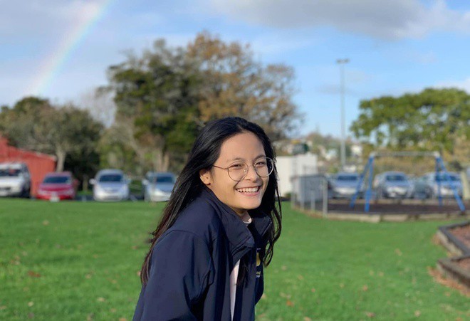 Bé Bo amp;#34;Bố ơi mình đi đâu thếamp;#34; tái xuất xinh đẹp, cả dàn sao xuýt xoa: MC Phan Anh chưa muốn con có bạn trai - 13